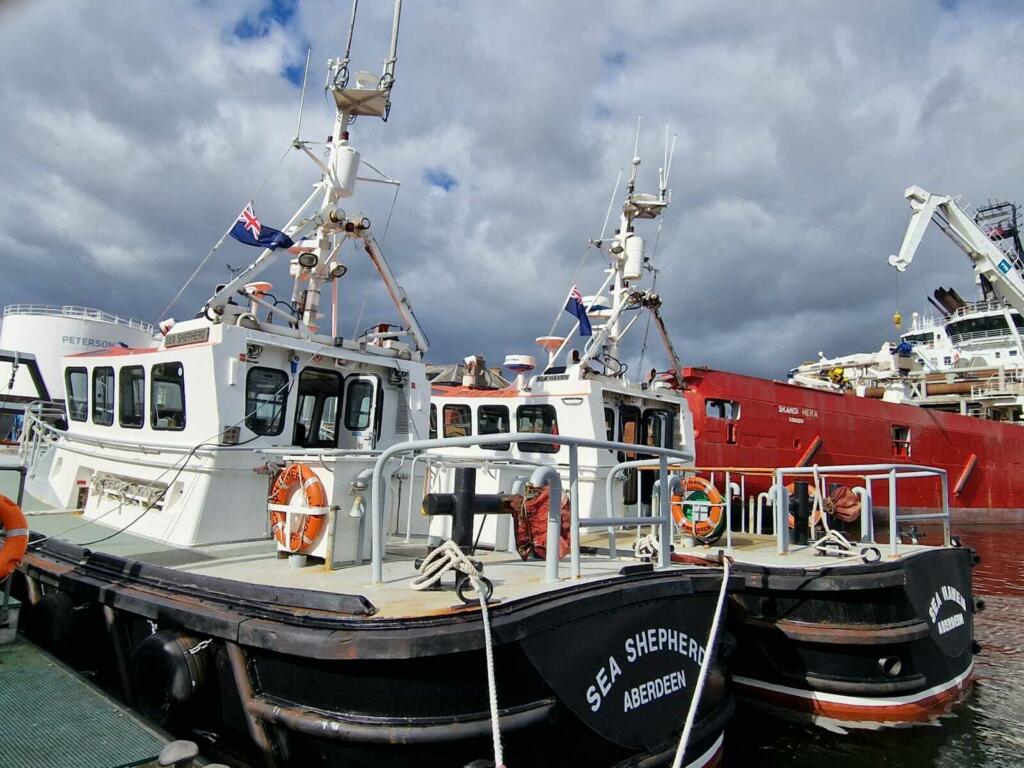 Pilot Cutter AHB Ensigns