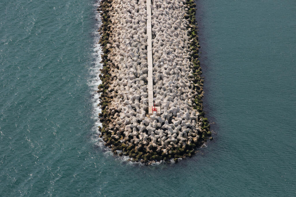 Po A Aberdeen South Harbour breakwater showing the accropodes